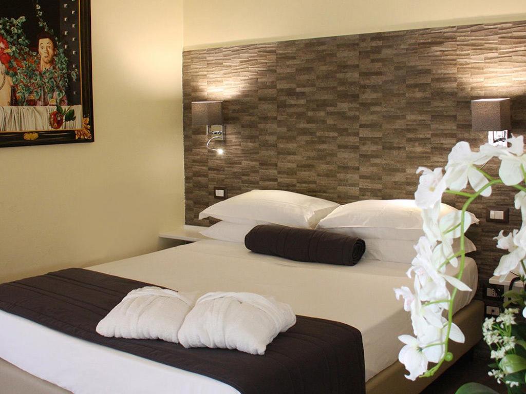 Boutique Piazza Carita 4* Neapel
